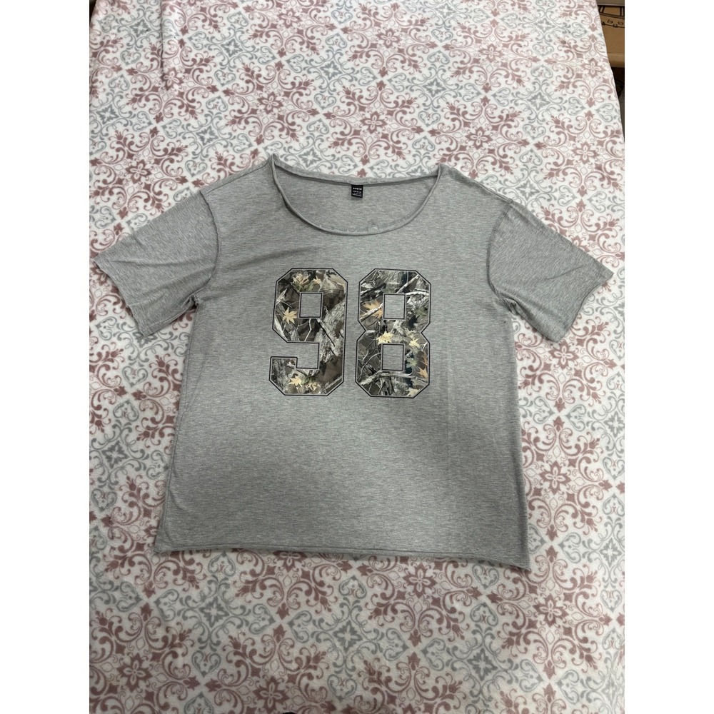 Shein Mens Gray 98 Camo Graphic T-Shirt Short Sleeve Scoop Neck Size L